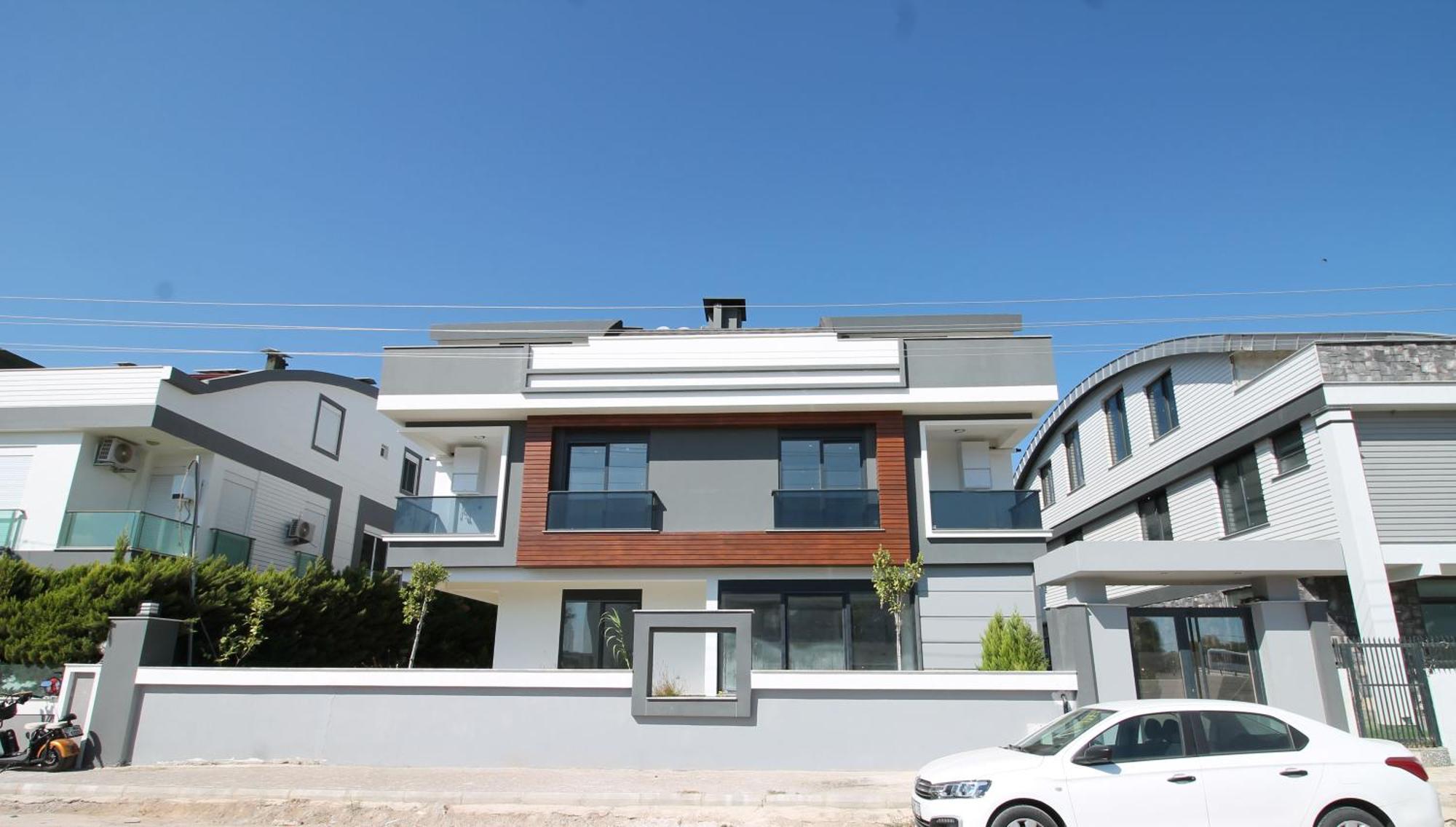 New Flat&large Living Space 2-6 Near By Lara Daire Antalya